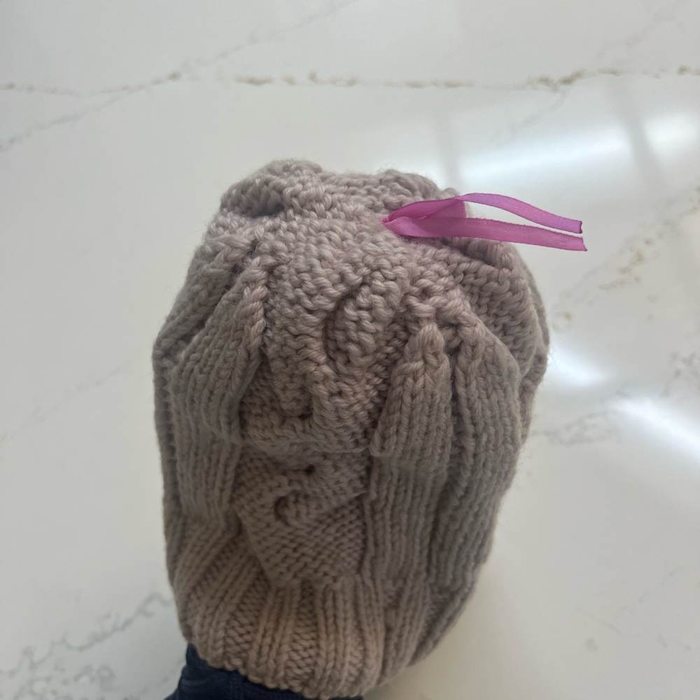 Hat - Picture 4 of 4